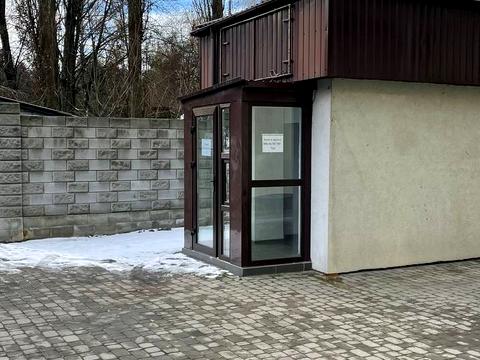 комерційна за адресою Данила Галицького вул., 16