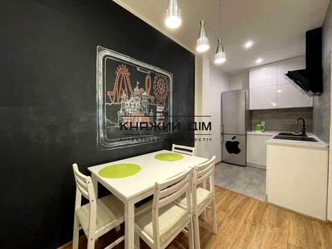 квартира за адресою Михайла Максимовича вул. (Онуфрія Трутенка), 3-Д