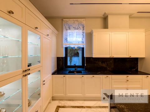 будинок за адресою Купріна вул.