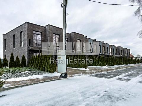 дом по адресу Радісна