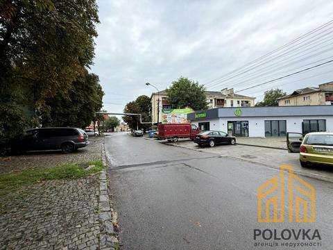 комерційна за адресою Чоп, Квітова, 21