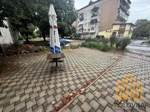 комерційна за адресою Чоп, Квітова, 21