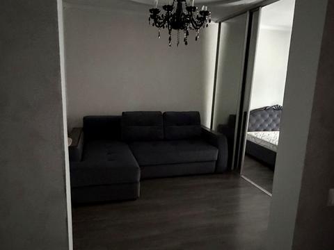 квартира за адресою Добровольців пров., 9