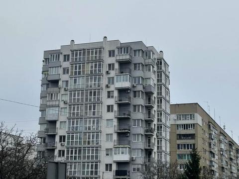 квартира за адресою Осипа Назарука вул., 1