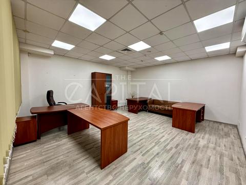 комерційна за адресою Верхній Вал вул., 72