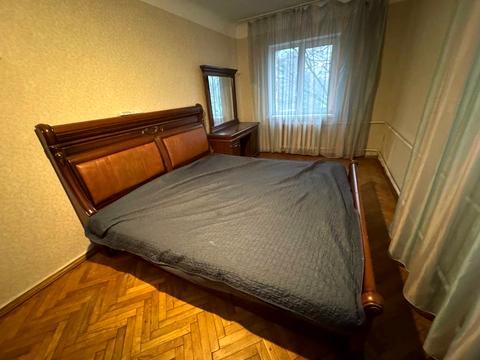 квартира за адресою Івана Мазепи вул. (Січневого Повстання), 7