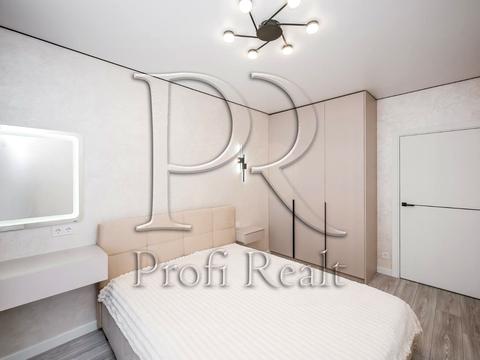 квартира за адресою Олександра Олеся вул., (Будинок 7.8)