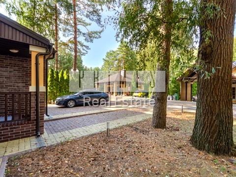 будинок за адресою Набережна вул.