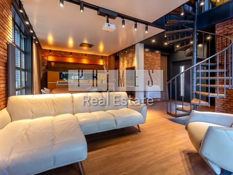 будинок за адресою Набережна вул.