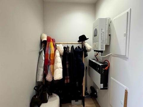 квартира за адресою Олександра Олеся вул., 4-Б