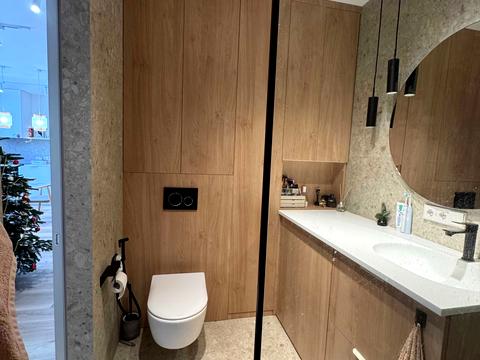 квартира за адресою Олександра Олеся вул., 4-Б