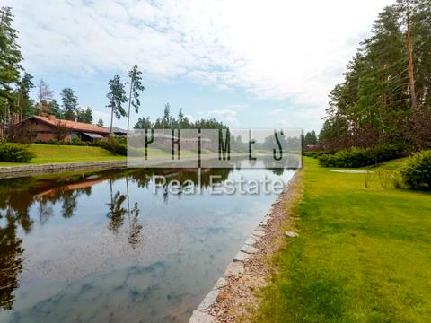 будинок за адресою Набережна вул.