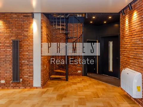 будинок за адресою Набережна вул.