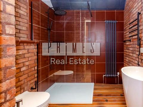 будинок за адресою Набережна вул.