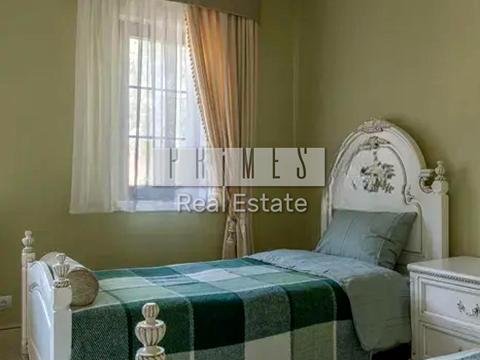 будинок за адресою Набережна вул.