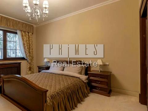 будинок за адресою Набережна вул.