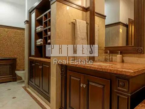 будинок за адресою Набережна вул.