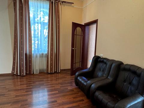 квартира за адресою Леоніда Глібова вул., 9