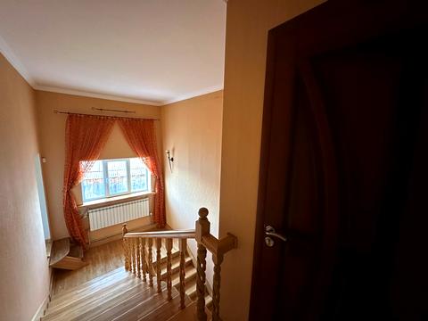 будинок за адресою смт. Макарів, довбуша