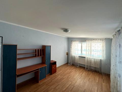 будинок за адресою смт. Макарів, довбуша