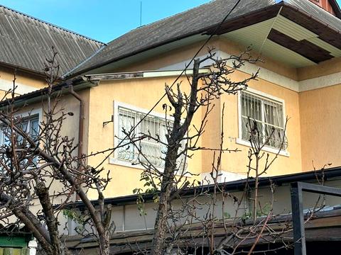 будинок за адресою смт. Макарів, довбуша