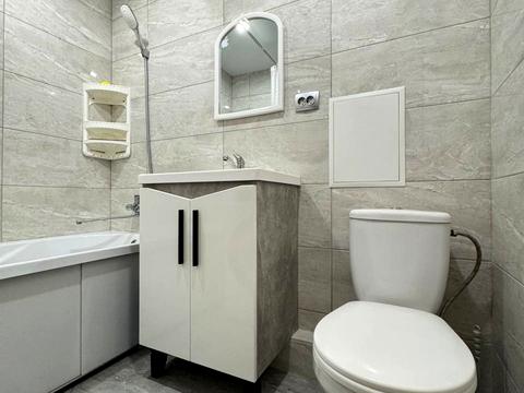 квартира за адресою Яновського вул., 58