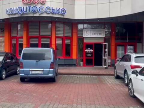 комерційна за адресою Подільська вул., 93