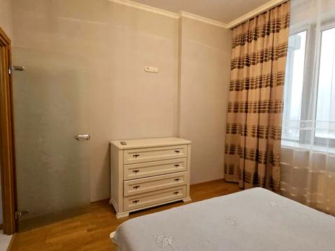 квартира за адресою Дніпровська набережна вул., 14