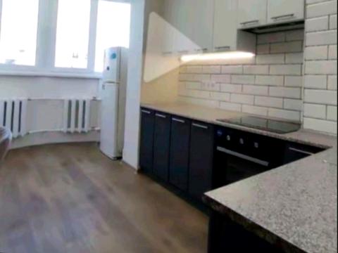 квартира за адресою Євгена Чикаленка вул., 66а