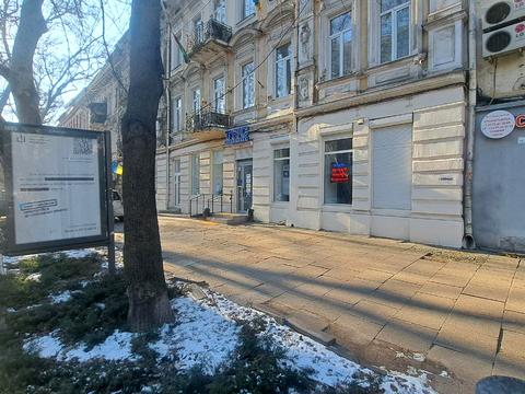 комерційна за адресою Мала Арнаутська вул., 12