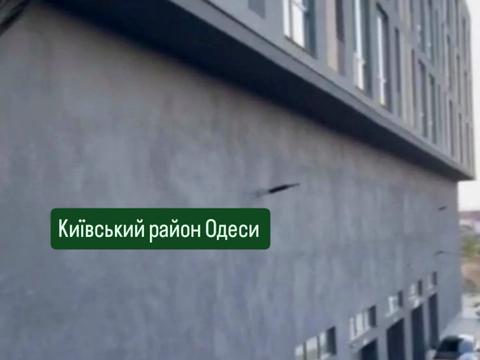 комерційна за адресою Полковника Гуляєва просп. (Маршала Жукова), 111