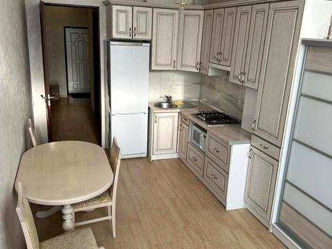 квартира за адресою Академіка Єфремова вул. (Командарма Уборевича), 8-А