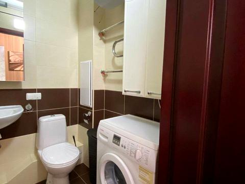 квартира за адресою Олександра Махова вул. (Жолудєва), 1-Г