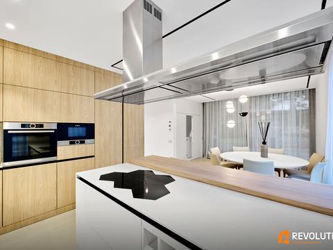 будинок за адресою с. Лебедівка, Набережна вул.