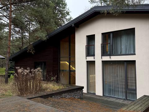 будинок за адресою с. Лебедівка, Набережна вул.