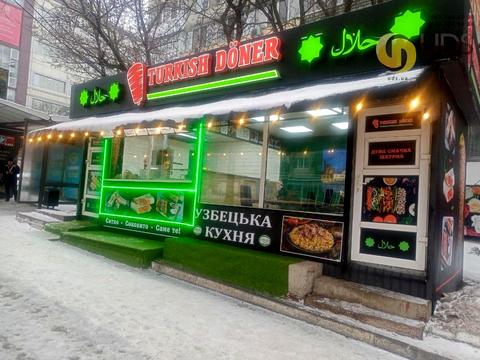 комерційна за адресою Васильківська вул., 8