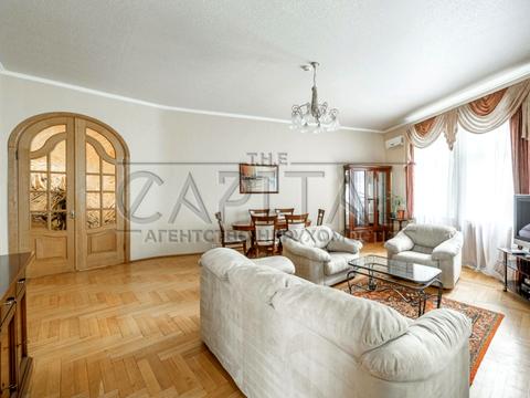 квартира за адресою Київ, Обсерваторна вул., 10