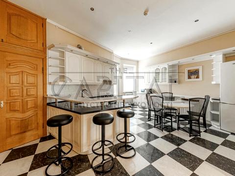 квартира за адресою Київ, Обсерваторна вул., 10