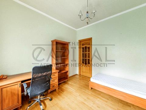 квартира за адресою Київ, Обсерваторна вул., 10