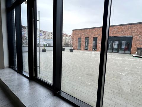 коммерческая по адресу Владимира Ивасюка ул., 19