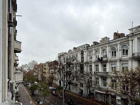 квартира за адресою Євгена Чикаленка вул. (Пушкінська), 7