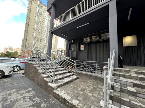 комерційна за адресою Київ, Бориса Гмирі вул., 16