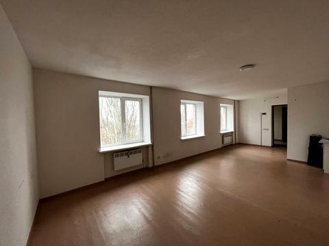 комерційна за адресою Дніпро, Салтівська вул., 3