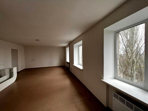 комерційна за адресою Дніпро, Салтівська вул., 3