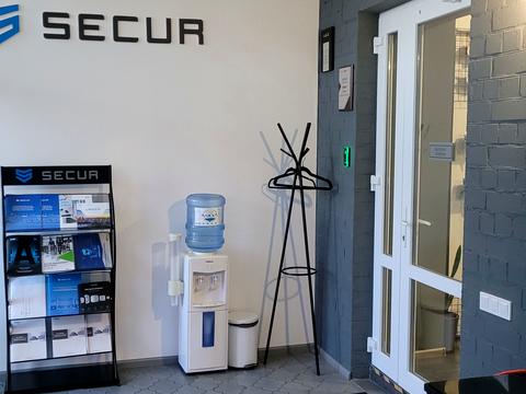 комерційна за адресою Драгоманова вул., 44-А