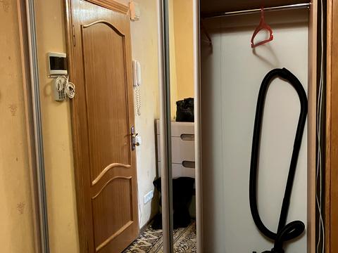 квартира за адресою Київ, Героїв полку "Азов" вул. (Маршала Малиновського), 25