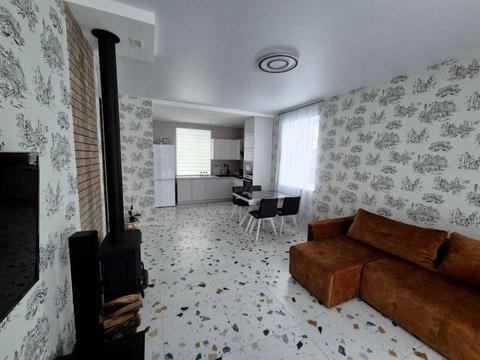 будинок за адресою Центральна вул., 11