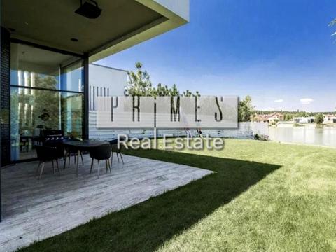 будинок за адресою Квітнева вул.