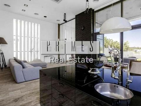 будинок за адресою Квітнева вул.