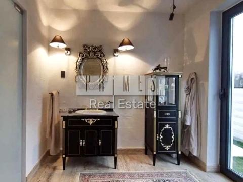 будинок за адресою Квітнева вул.